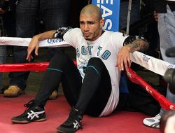 фото - По стопам Уорда: Мигель Котто подписал контракт с Roc Nation