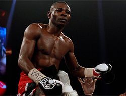 фото - Тренер Ригондо предлагает Ломаченко бой в полулёгком весе