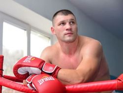 фото - СМИ: Обидчику Уайлдера везут грозного супертяжа из Африки