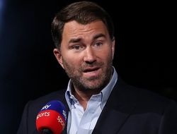 фото - «Посмотрите на размеры Усика». Хирн уверен, что Джошуа попытаются нокаутировать