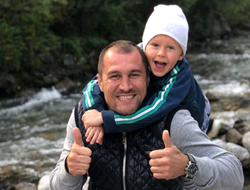 фото - Ковалёв с сыном, Шлеменко о поражении, Гвоздик с титулом WBC — соцсети