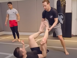 фото - Как тебе такое, Илон Маск? Цукерберг тренируется с чемпионами UFC