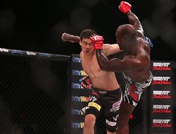 фото - Bellator 146: Манхуф нокаутировал Като и другие результаты