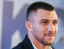 фото - Кто если не Комми? У Ломаченко не собираются драться с британским претендентом — СМИ