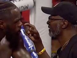 фото - Фьюри заступился за ассистента-тренера Уайлдера, который выбросил полотенце