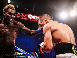 фото - У Чарло травма — бой с поляком состоится позже