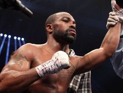 фото - Расселл нокаутировал Гонсалеса