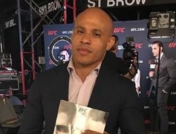 фото - Абдельазиз негодует: Хабиба Нурмагомедова не будет на обложке игры UFC 4