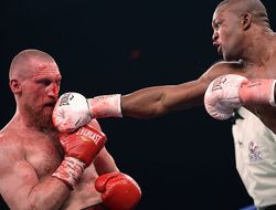 фото - СМИ: Папин подерётся с Макабу, Егоров нацелен на бой с Гуламиряном