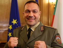 фото - Менеджер Пулева: Кубрат — мужик серьёзный, он навалит Джошуа, а затем даст ему реванш