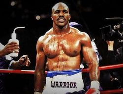 фото - Эвандер Холифилд: краткая история — видео от vRINGe.com