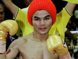 фото - (Пресс-клуб) Владимир и Понгсаклек