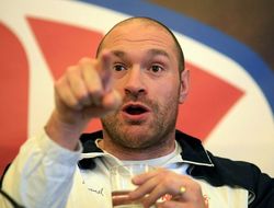 фото - Фьюри о Джошуа: Перекачанный тяжелоатлет, свихнувшийся на стероидах!