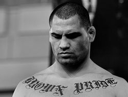 фото - UFC: Веласкес и Вердум сразятся 13 июня в Мексике