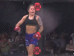 фото - Bellator 294: Кармуш задушила Беннетт в реванше. Результаты и видео