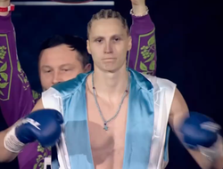 фото - Лапин переиграл Колина в бою за два пояса