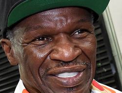 фото - Мэйуэзер-отец: Ведите ко мне Броунера — я выбью из него дерьмо!