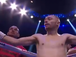 фото - Лидер наилегчайшего веса Эдвардс нанёс дебютное поражение Кампосу: видео