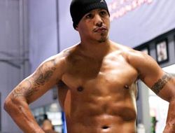 фото - Фернандо Варгас возвращается в бокс! Названо имя соперника