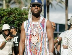 фото - Мейвезер ошибся, бой с Пакьяо официальный — гендир MP Promotions