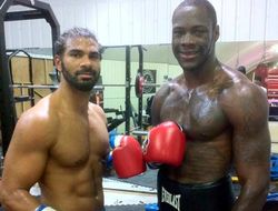 фото - Дэвид Хэй приступает к спаррингам с Уайлдером и Вахом