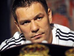 фото - Universum: Руслан Чагаев не имеет проблем со здоровьем