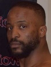 Трэвис Ривз