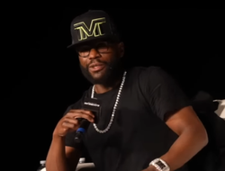 фото - Флойд Мейвезер назвал самого недооценённого боксёра: «Адски крутой чувак!»