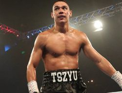 фото - Весь в отца. Тим Цзю удосрочил Джеффа Хорна