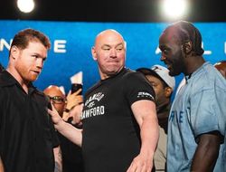 фото - Аль аш-Шейх раскрыл планы Кроуфорда после боя с Канело