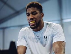 фото - Энтони Джошуа: «Если бы Усик не был левшой, я бы побил его 100%»