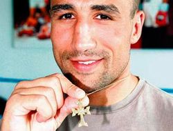 фото - (Результаты) Артур Абрахам с трудом одолел Вильбефорса Шихепо