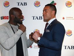 фото - Sportingbet: Джозеф Паркер — фаворит в бою с Карлосом Такамом