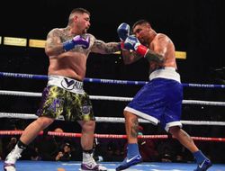 фото - Руис заменит Фьюри и подерётся с Уайлдером? Мексиканец прокомментировал слухи