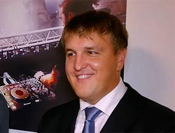 фото - Александр Красюк назвал примерные сроки возвращения Усика в ринг