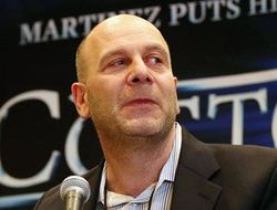 фото - Промоутер Деревянченко обвинил промоутера Головкина во лжи 