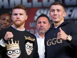 фото - Тренер Головкина: Переговоры с Альваресом продолжаются