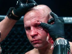 фото - Первый комментарий Фёдора Емельяненко после поражения Бэйдеру