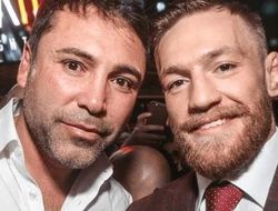 фото - Оскар Де Ла Хойя победит Макгрегора, даже если выйдет в ринг на костылях — Арум