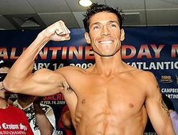 фото - НВО вынуждает Серхио Мартинеса драться с Сергеем Дзинзируком