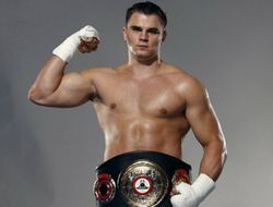 фото - Денис Бойцов хочет драться только с лучшими супертяжеловесами