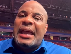 фото - Кормье о потенциальном поединке Перейра-Дю Плесси: «У него есть и другие проблемы»