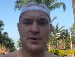 фото - Официально! Тайсон Фьюри подерётся с Махмудовым