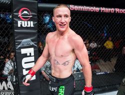 фото - Джастину Гэтжи предложили заменить Нурмагомедова в бою с Фергюсоном — источник