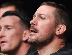 фото - «Что-то пошло не так». Тренер Макгрегора прокомментировал поражение Нурмагомедову