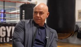 «Бой Усика против человека с тросточкой». Британский тренер предлагает другой вариант с Уайлдером