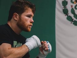 фото - Саулю Альваресу разрешили «доброволку» по WBC