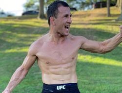 фото - UFC 266. Мераб Двалишвили пережил бурю и забил Марлона Мораеша