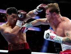 фото - Биволу сейчас не нужен победитель боя Бетербиев – Смит — мнения экспертов