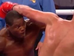 фото - Луис Ортис вернулся после поражения Уайлдеру и быстро снёс Развана Кожану